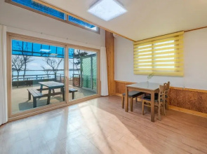 Yeongheungdo Rainbow Ocean View Pension
