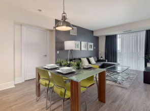 300 Front Street West Signature Collection