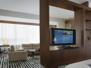 Jumeira Rotana Hotel