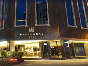 Eastonbay Hotel