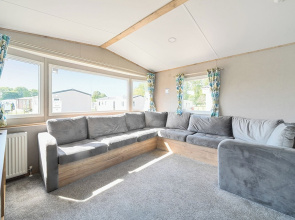 Willowbrook Hideaway - Billing Aquadrome