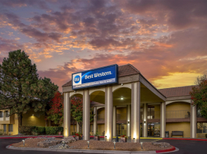 Best Western Airport Albuquerque InnSuites Hotel & Suites