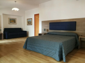 Malì Guest House & Terrace Bar