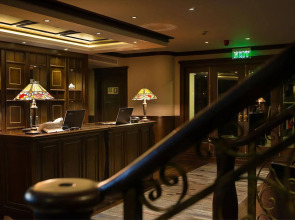 Paradise Elegance Cruise