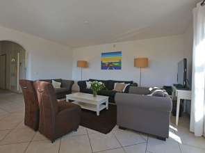 Beautiful Villa in Vidauban with Swimming Pool