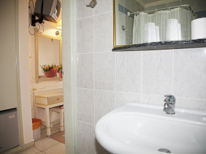 Theonia Hotel