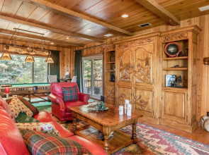 New Listing! Custom Miracle Mountain Lodge W/ AC Home
