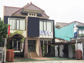OYO 2469 Sutomo Homestay