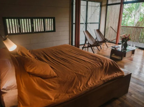 Hamadryade Lodge