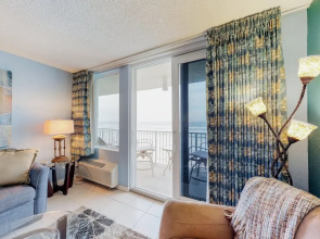 Harbour Beach Resort 401 - Daytona Beach Days