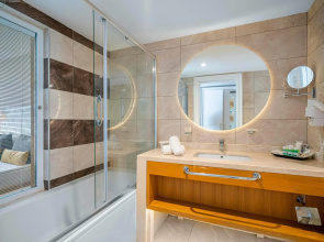 U232 Hotel