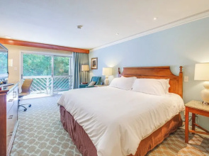 Resort Condo w/ Marina Access in Williamsburg!