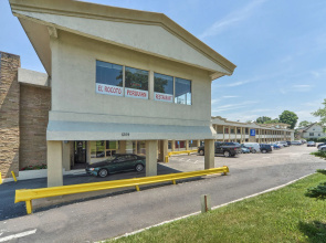 Red Carpet Inn
