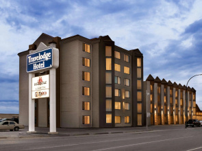 Travelodge by Wyndham Saskatoon