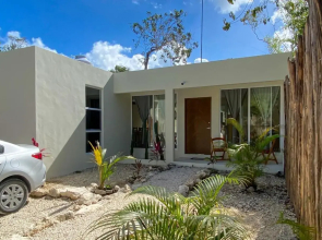 Villa Kuxtah, Beautiful bungalow with Private Pool