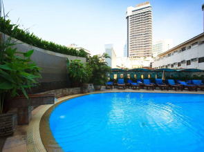 Nana Hotel
