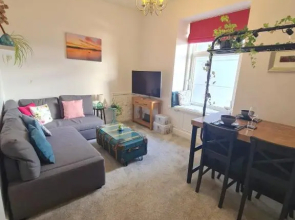 The Editor's Choice, Oban seafront apartment