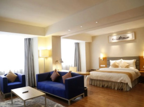 Orange Hotel Guangzhou Quzhuang Metro Station