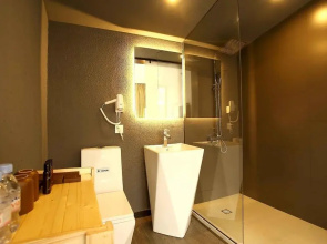 Xitang Hua Tian Hotel