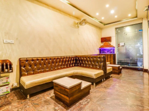 FabHotel Travellers Inn Gomti Nagar