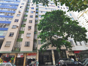 Apartamento de 2 quartos econômico e espaçoso no charmoso bairro do Leme para 8 pessoas