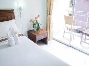 Patong Moon Inn Guesthouse