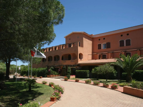 Blu Hotel Laconia Village