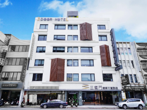 3 Door Hotel
