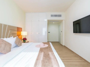 Golden Sands 10 Hotel Apartments
