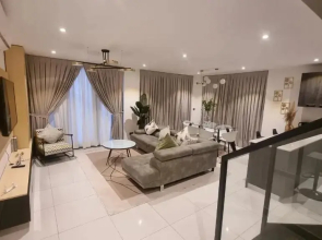 The Lennox Suites by Cozy