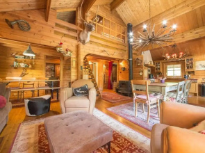Charming Chalet in Durbuy Near Adventure Valley