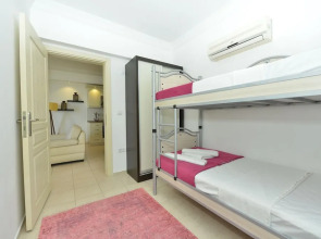 Saros Apartments