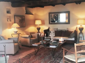 Il Podere di Metato Restored Tuscan Farmhouse With Pool With Views of Hills and Sea