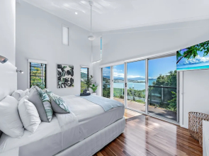 Mandalay Escape Serenity and Pool