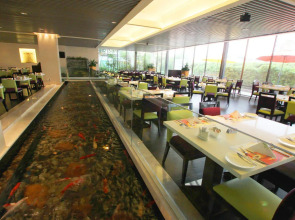 voco Guangzhou Shifu by IHG