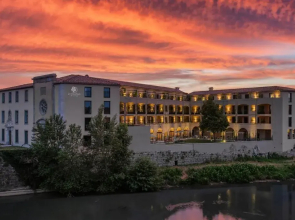 Doubletree By Hilton Carcassonne