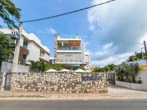 Beachcove Apt 9 in Pereybere