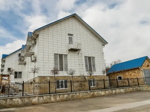 Hotel KONUS