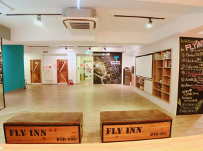 Flyinn Hostel