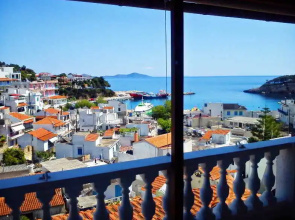 Angelos Suites