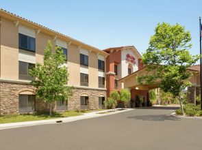 Hampton Inn & Suites Thousand Oaks, CA