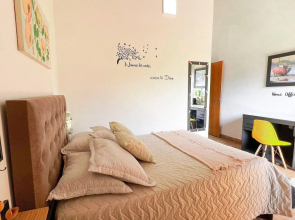 Piscina com ofurô/Churrasqueira/Sinuca e Ping Pong