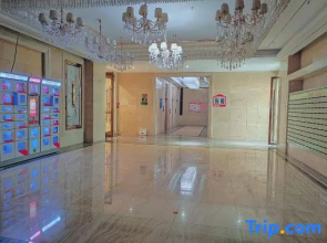 Baisheng Apartment (Hefei MixC Store)