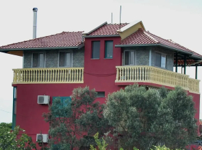 H and H Guesthouse