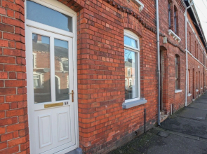 Belfast Budget Donegall Avenue 50