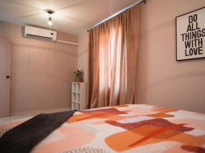 Lovely 2-bedroom apartment in Downtown, Otrobanda