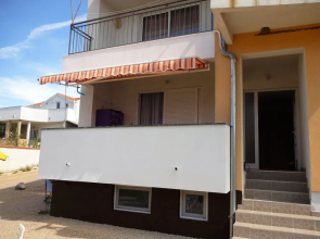Apartments Tisa-with Seaview