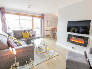 30 Castlebay Court, Largs