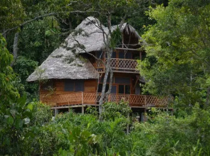 Sani Lodge