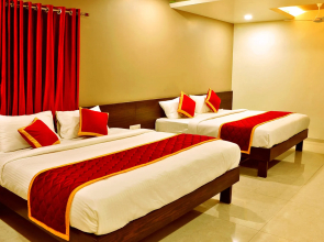 Hotel Sri Sai Suites